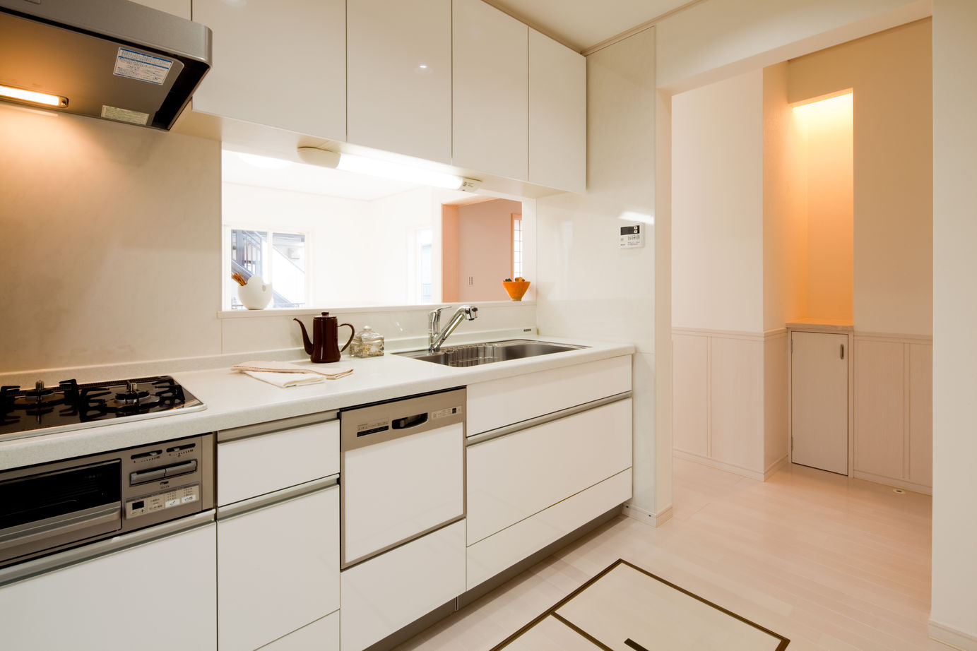 ジャパンホーム（J-style） 【1000万円台/サイディング外壁/間取り図】重厚感ある外観の4LDK＋小屋裏収納がある長期優良住宅の住まいの建築実例画像3