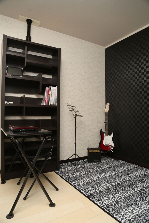 ジャパンホーム（J-style） 【1000万円台/ビルドインガレージ/間取り図】東南向きの2階リビングで家族がゆったり過ごせる3階建ての家の建築実例画像6