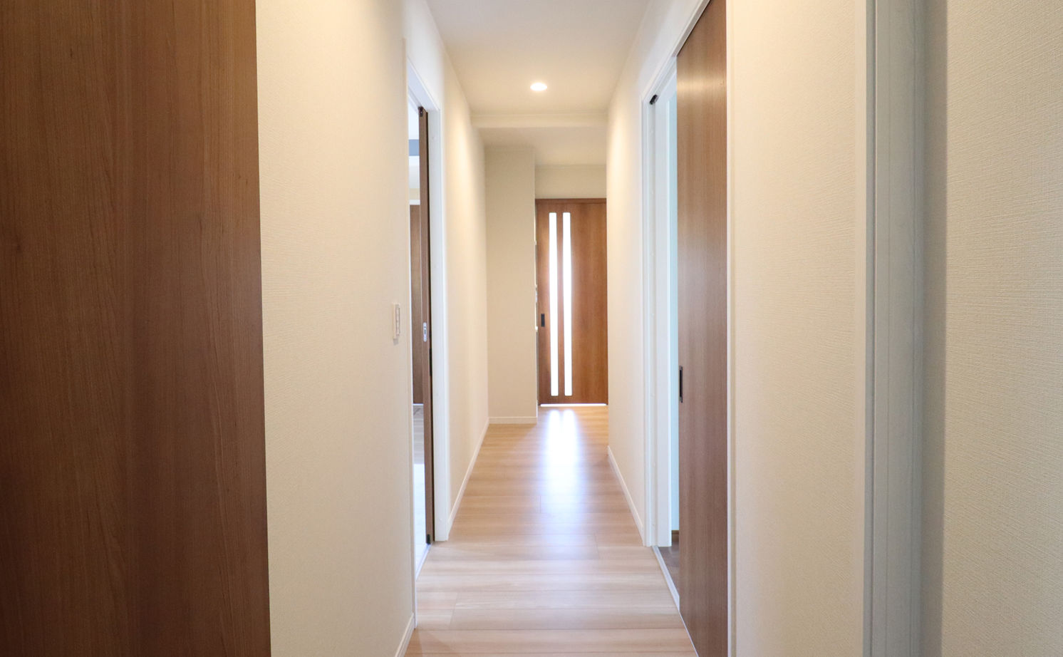 ジャパンホーム（J-style） 【1000万円台／平屋／31坪／間取り有】勾配天井で開放感抜群。ずっと住み心地が変わらない平屋の住まいの建築実例画像15