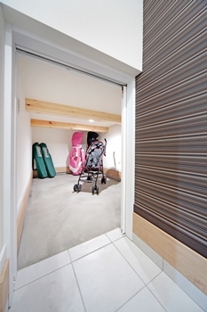 二重断熱の家　ネスト 【2000万円台/ガレージハウス/大空間/間取り図あり/屋上】冬の暖かさに感動。夫婦の夢が叶った大満足の家。の建築実例画像10