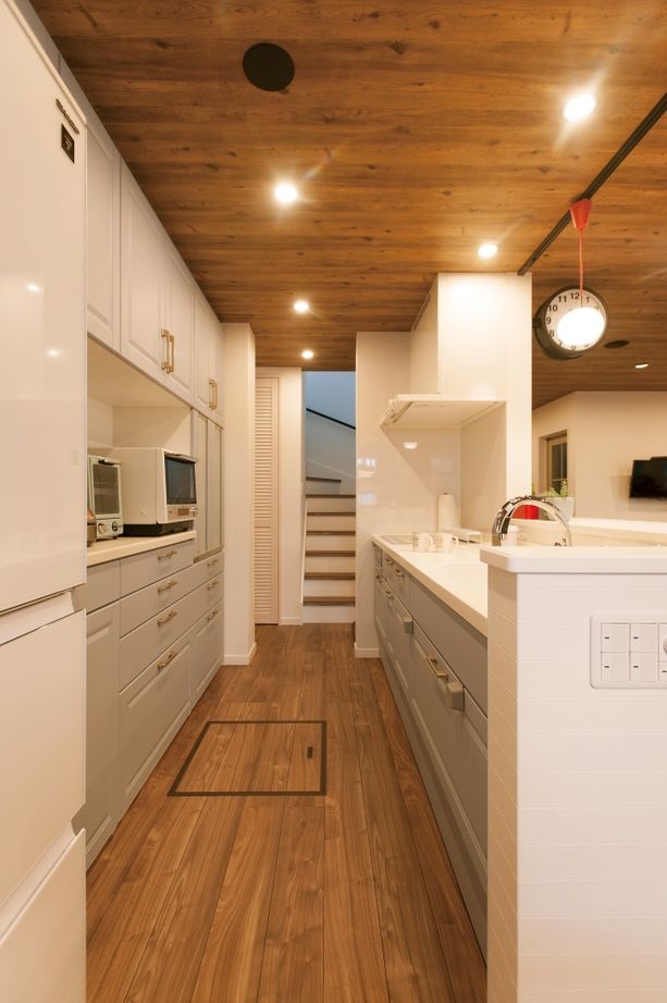 二重断熱の家　ネスト 【藤沢市｜カバードポーチ｜2LDK】映画や音楽を思いっきり楽しむ、収納もたっぷりで快適な住まいの建築実例画像5