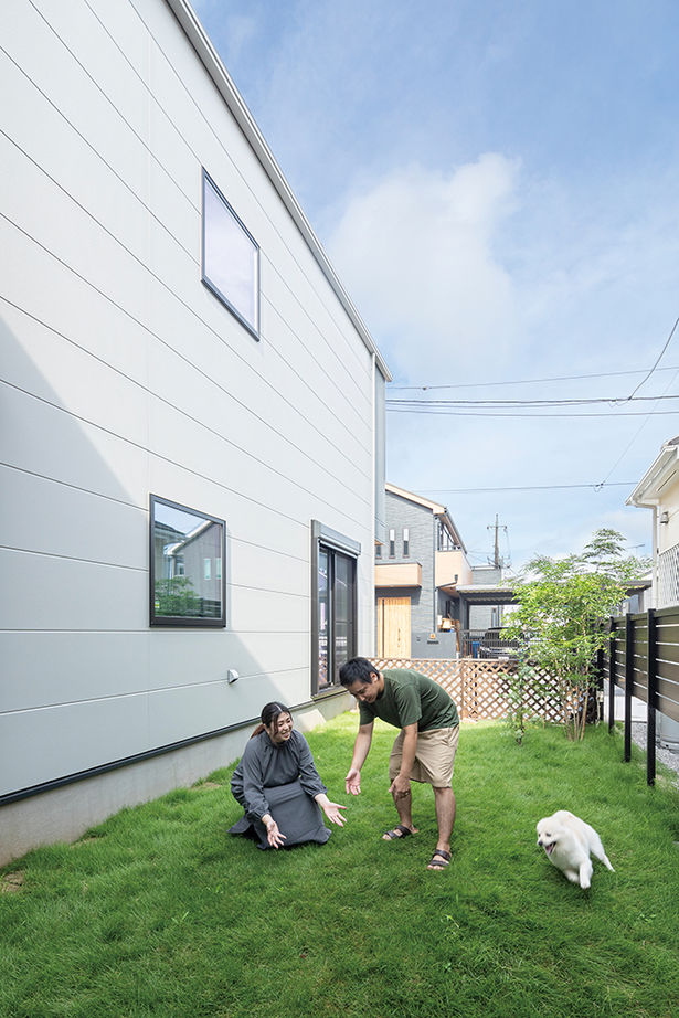 一級建築士事務所　SARA HOME桜建築事務所 【2800万円台／C値0.21／UA値0.41／家事動線／間取図有】バルコニーの開放感とスムーズ動線の二世帯住宅の建築実例画像11