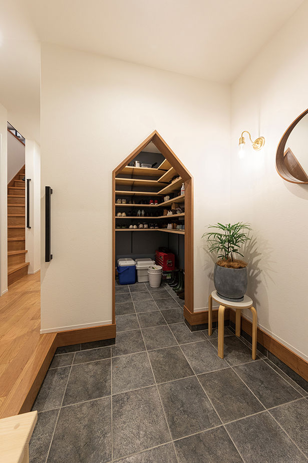 一級建築士事務所　SARA HOME桜建築事務所 【2800万円台／C値0.21／UA値0.41／家事動線／間取図有】バルコニーの開放感とスムーズ動線の二世帯住宅の建築実例画像13