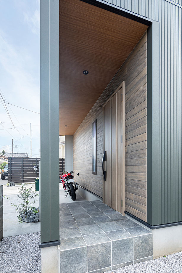 一級建築士事務所　SARA HOME桜建築事務所 【2800万円台／C値0.21／UA値0.41／家事動線／間取図有】バルコニーの開放感とスムーズ動線の二世帯住宅の建築実例画像16