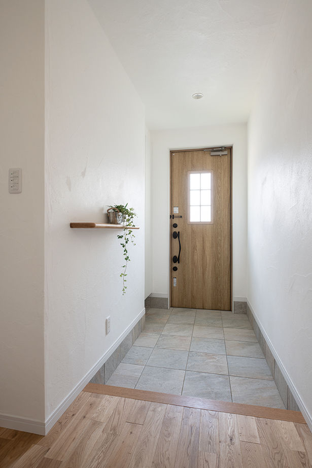 アールコーブ・ホーム(一級建築士事務所) by安江工務店 【1000万円台/30坪台/間取り有】間口の狭いお家でも、設計マジックで広々開放的。自然光で夕方も明るいの建築実例画像7