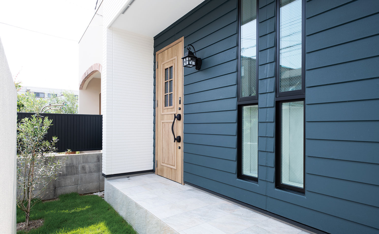 アールコーブ・ホーム(一級建築士事務所) by安江工務店 【1000万円台/30坪台/間取り有】間口の狭いお家でも、設計マジックで広々開放的。自然光で夕方も明るいの建築実例画像8