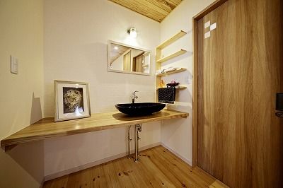 サカヅメハウジング 製材所ならではの木使いが光る、シックな和を重んじるモダンな住まいの建築実例画像7