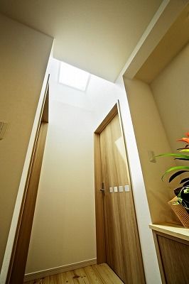 サカヅメハウジング 製材所ならではの木使いが光る、シックな和を重んじるモダンな住まいの建築実例画像8