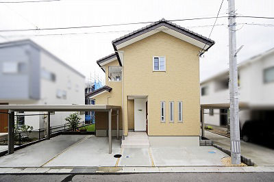 サカヅメハウジング 落ち着いたダークブラウンで仕上げたLDK。快適な大人空間を楽しむ家の建築実例画像8