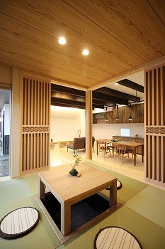 サカヅメハウジング 自然素材と無垢の木をたくさん使った、土間のある和モダンの家の建築実例画像6