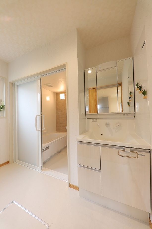 サカヅメハウジング 健やかに、のびやかに。無垢の杉が広がるリビングが子どもたちの笑顔を育む住まいの建築実例画像9