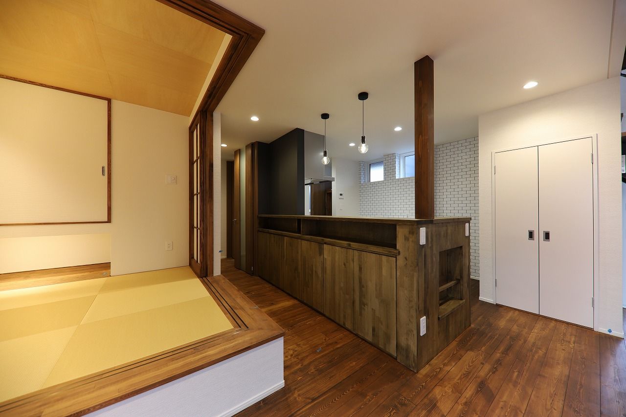 サカヅメハウジング 男前な和モダン空間で、スマートに暮らす。天然木の味わいを愉しむ住まいの建築実例画像3