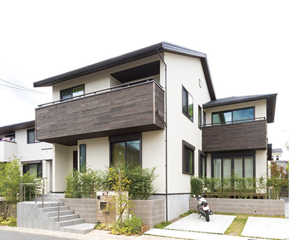 アイ工務店 【2000万円台/吹付断熱/間取り図有】広い玄関の先に吹抜リビング　開放感と落ち着きが満ちる家の建築実例画像5