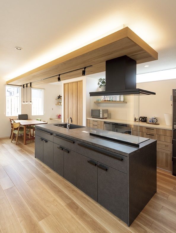 アイ工務店 【兵庫県/2000万円台/ZEH住宅】心地よさを生む無駄のない動線　ZEH仕様で吹抜大空間も快適の建築実例画像2