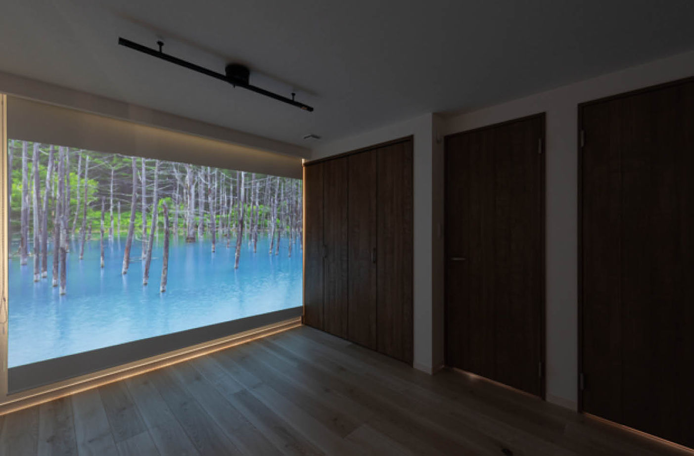 アイ工務店 【兵庫県明石市/2000万円台/二世帯住宅】ハーフ吹抜や外に続くデッキで家族が集うLDKを心地よくの建築実例画像3