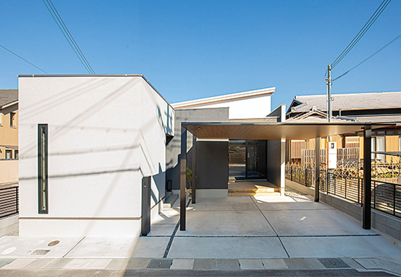 アイ工務店 【半平屋/2000万円台/間取り図有】1.5階を採り入れることで実現。ゆとりある、憧れの平屋の生活の建築実例画像1