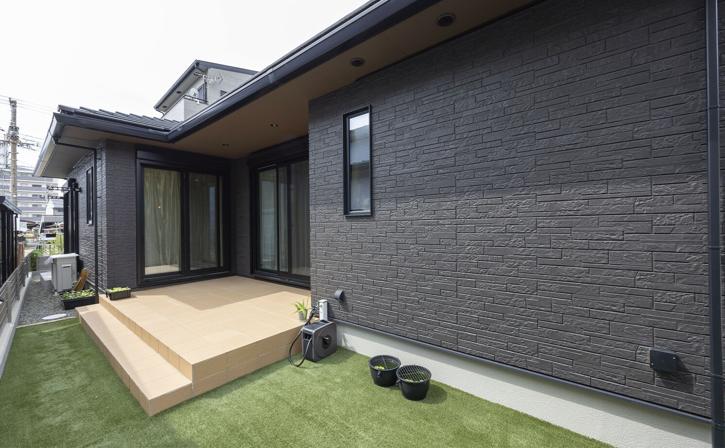 アイ工務店 【和歌山県/快適動線/間取り図有】スキップフロアやダウンフロアを採り入れ、全ての部屋が繋がる平屋風住宅の建築実例画像2