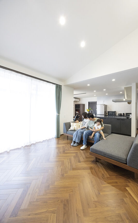 アイ工務店 【和歌山県/快適動線/間取り図有】スキップフロアやダウンフロアを採り入れ、全ての部屋が繋がる平屋風住宅の建築実例画像20