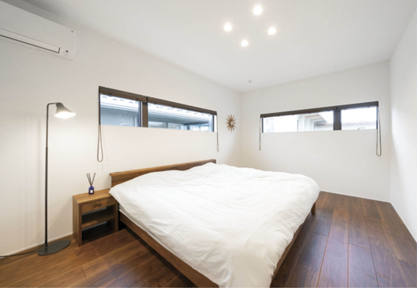 アイ工務店 【滋賀県/42坪/高気密・高断熱】天井に届く窓で開放的なLDKに 愛犬と一緒に心地よく暮らす家の建築実例画像4