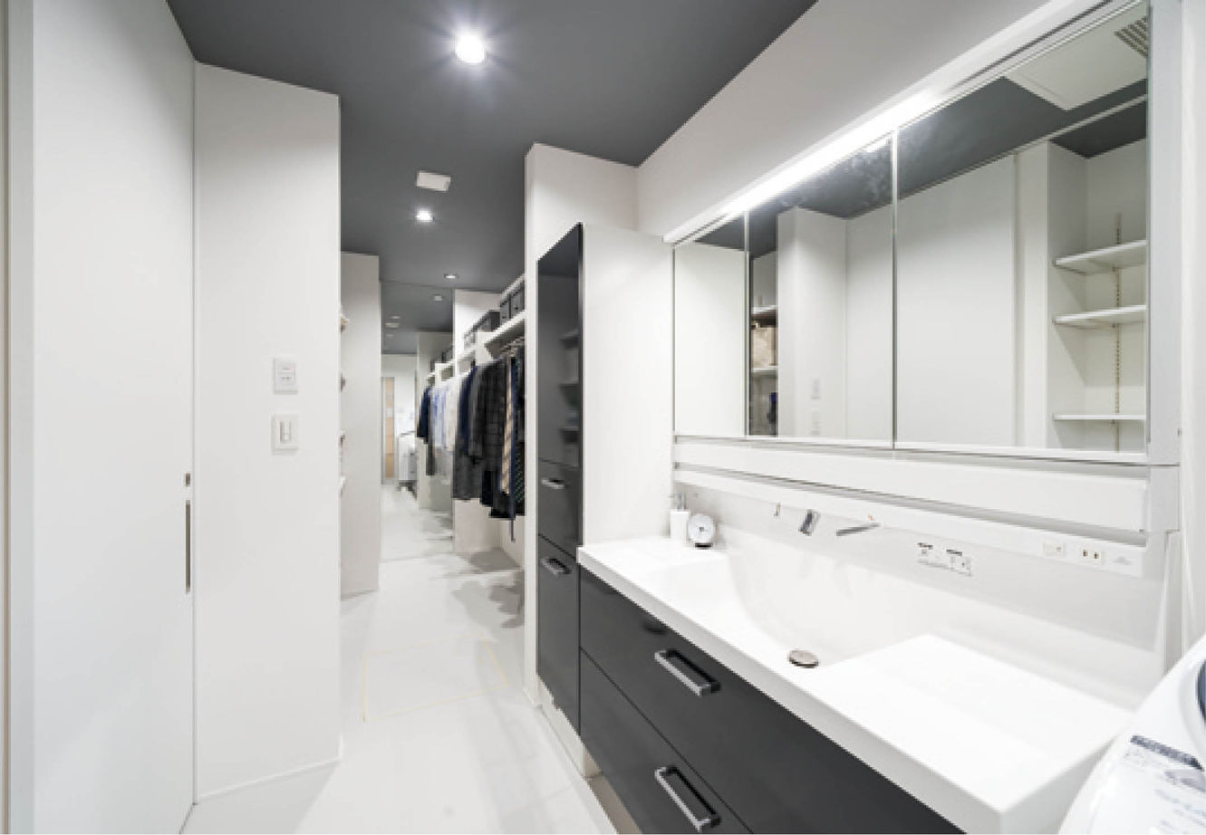 アイ工務店 【滋賀県/42坪/高気密・高断熱】天井に届く窓で開放的なLDKに 愛犬と一緒に心地よく暮らす家の建築実例画像5