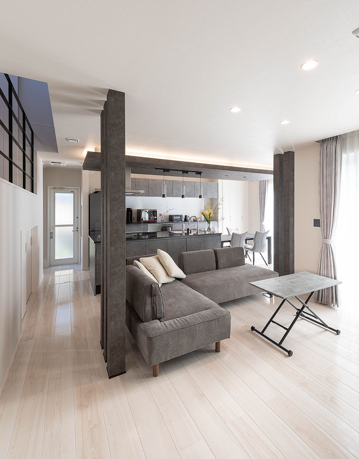 アイ工務店 【2000万円台/間取り図有】どこでも「繋がり」を感じる、スキップフロアを活かした家の建築実例画像2