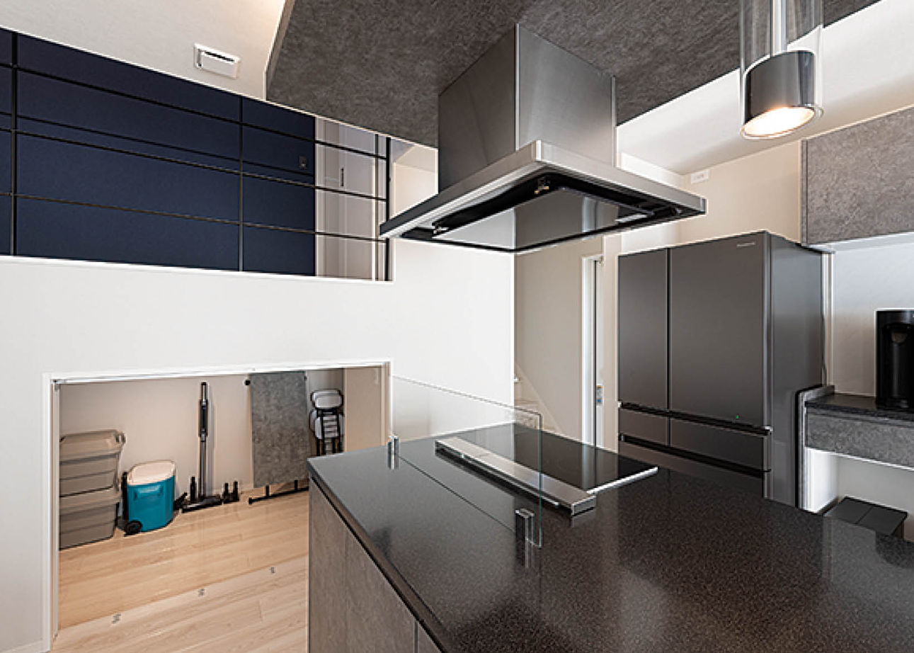 アイ工務店 【2000万円台/間取り図有】どこでも「繋がり」を感じる、スキップフロアを活かした家の建築実例画像3