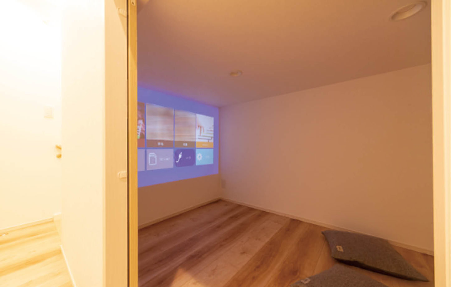 アイ工務店 【広島県広島市/2000万円台/趣味部屋】スキップフロアだから叶った趣味の小部屋とゆとりある収納の建築実例画像7