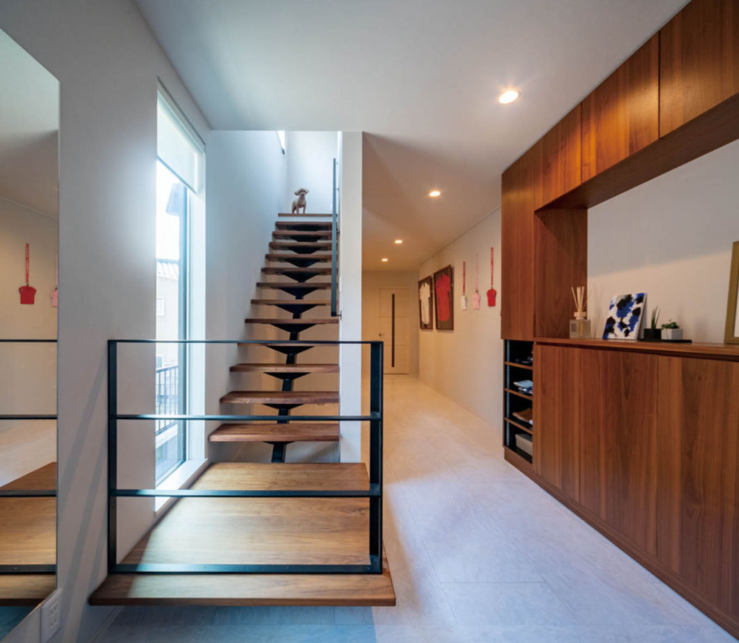 アイ工務店 【2000万円台/店舗併設/間取り図有】1階の一部を事務所スペースに　全館空調とサンルームのある家の建築実例画像4