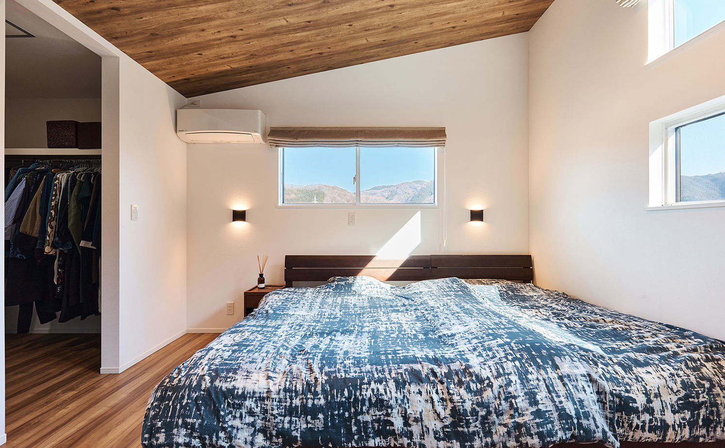 アイ工務店 【岡山県/2000万円台】LDKと繋がるインナーテラスでお家キャンプ。大好きな音楽を楽しめるDJブースもある家の建築実例画像17