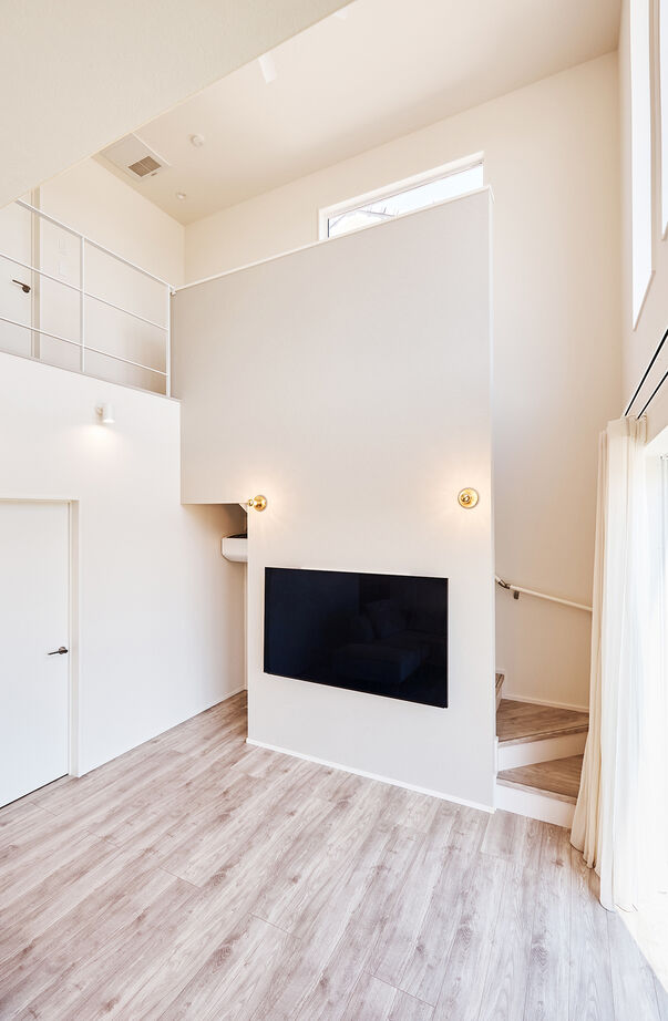 アイ工務店 【延床33.6坪/吹抜/収納充実/間取図】庭と繋がり、吹抜の圧倒的な開放感を楽しむ北欧テイストの家の建築実例画像6