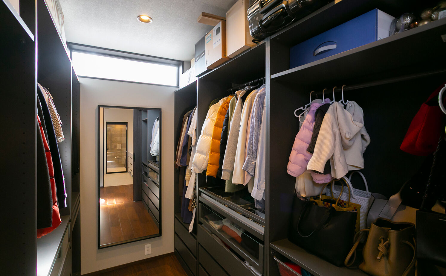 アイ工務店 【延床31.2坪／コの字型の平屋／間取り図】光の演出が美しい平屋で、カーテン要らずの暮らしを満喫の建築実例画像15