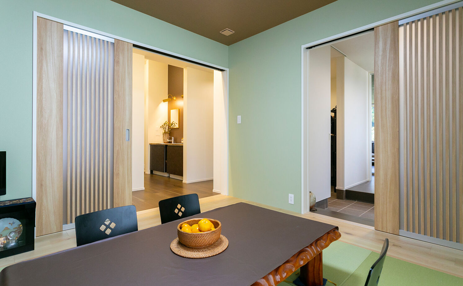 アイ工務店 【延床58.1坪／ダウンフロア／間取り図】窓越しの緑が爽快なリビングに、家族が自然と集う二世帯住宅の建築実例画像6