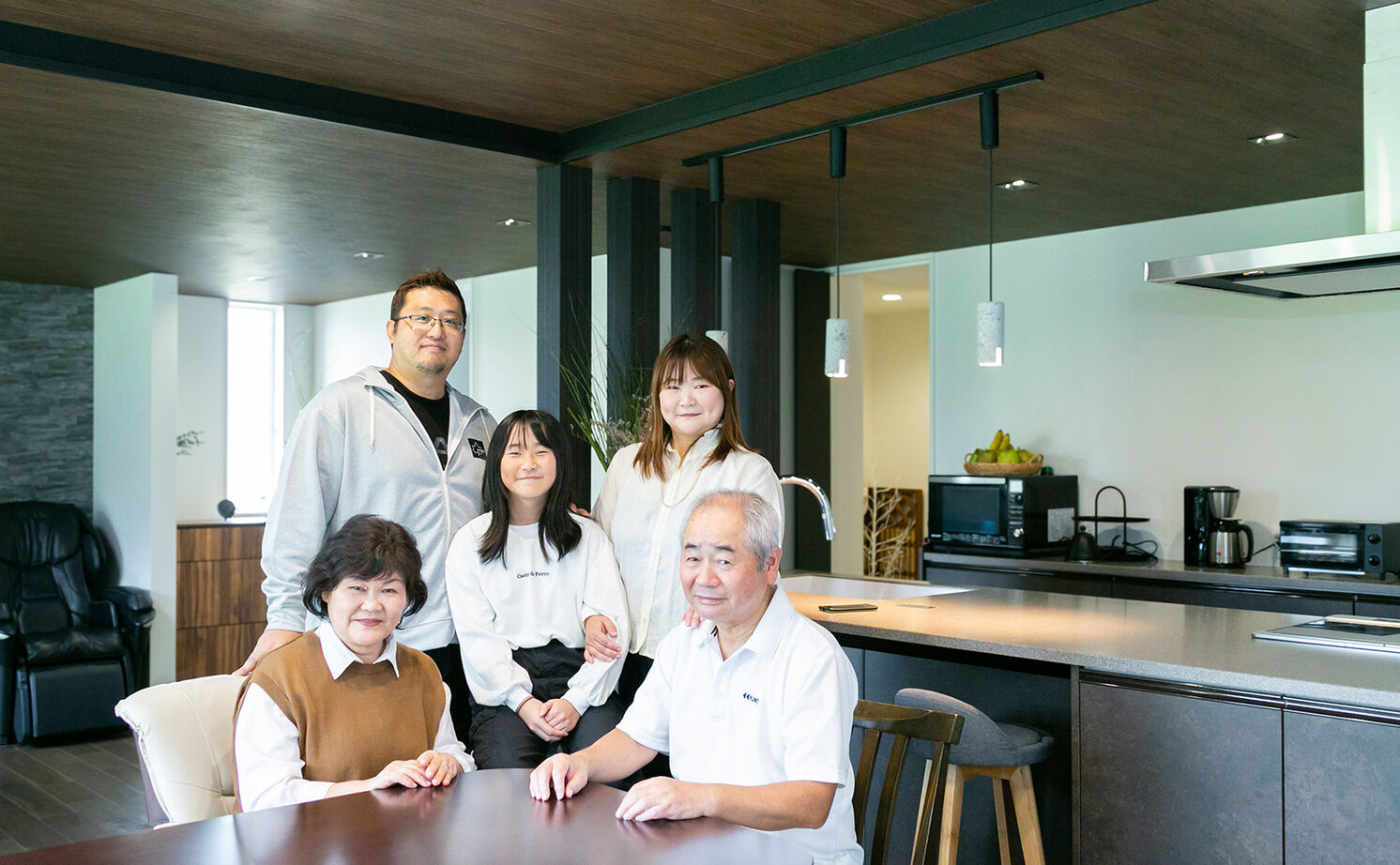 アイ工務店 【延床58.1坪／ダウンフロア／間取り図】窓越しの緑が爽快なリビングに、家族が自然と集う二世帯住宅の建築実例画像20