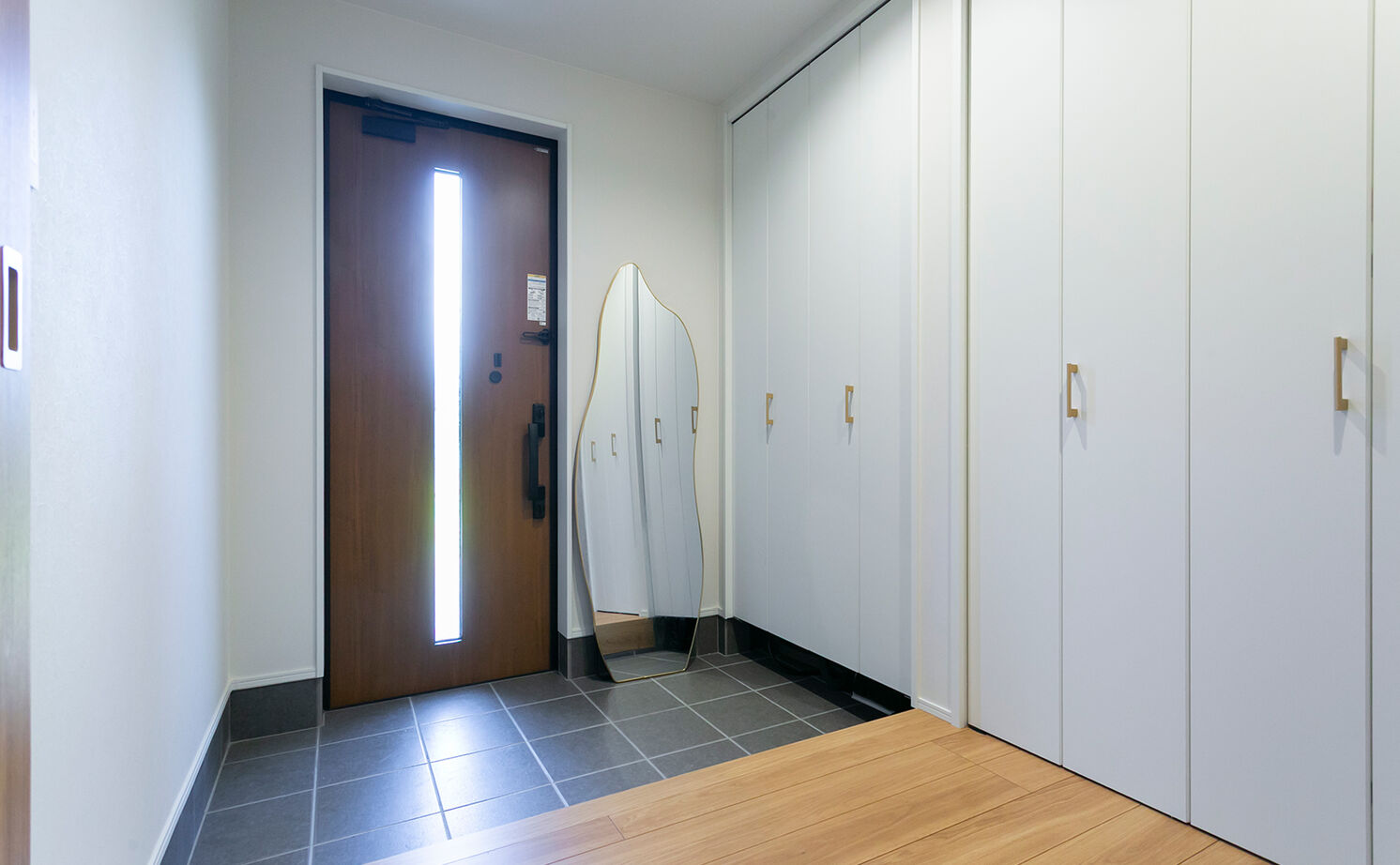 アイ工務店 【長崎県/ファミリールーム/間取り図有】映画にダーツにカラオケと、レジャーを存分に楽しめる家の建築実例画像3