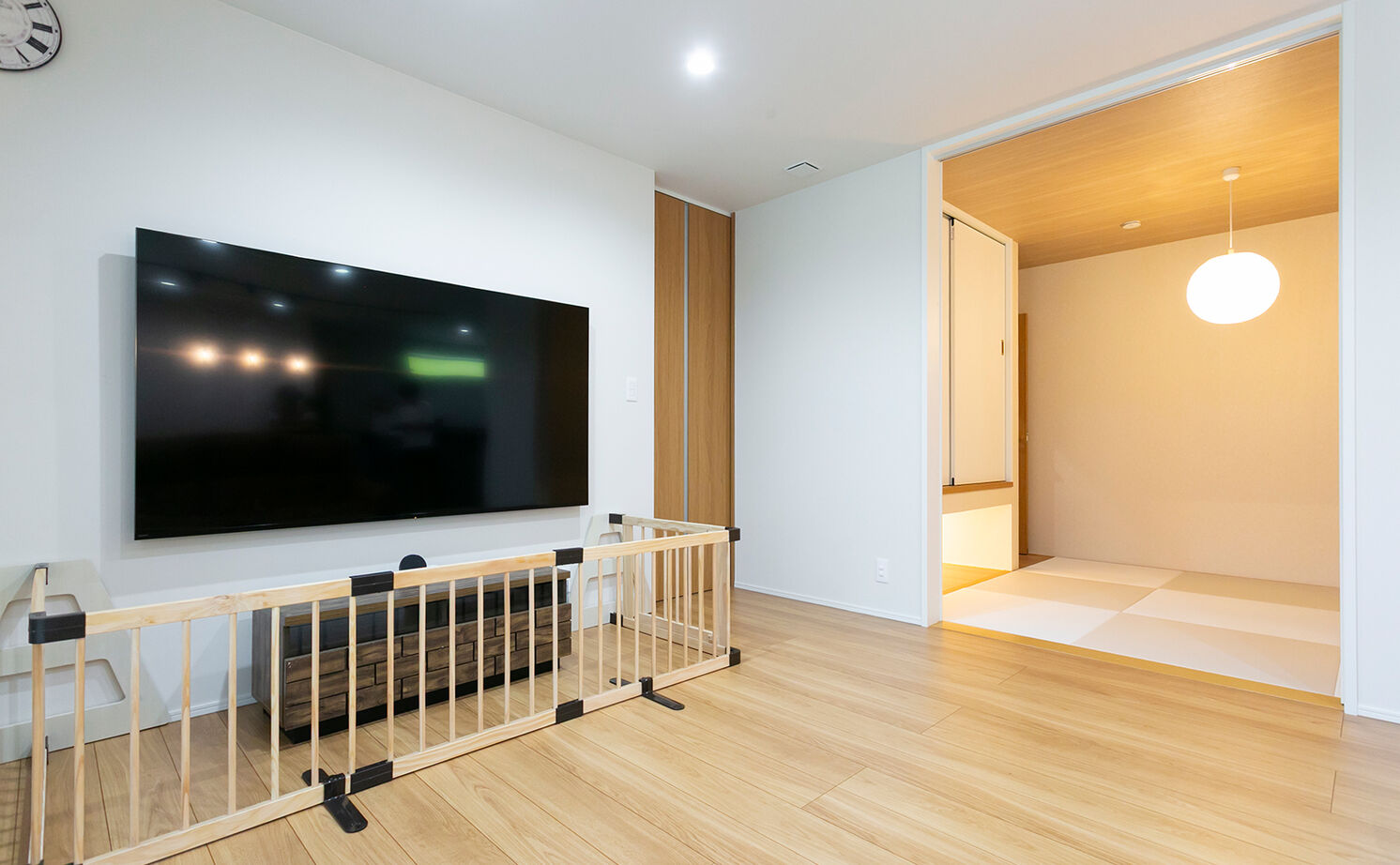 アイ工務店 【長崎県/ファミリールーム/間取り図有】映画にダーツにカラオケと、レジャーを存分に楽しめる家の建築実例画像8