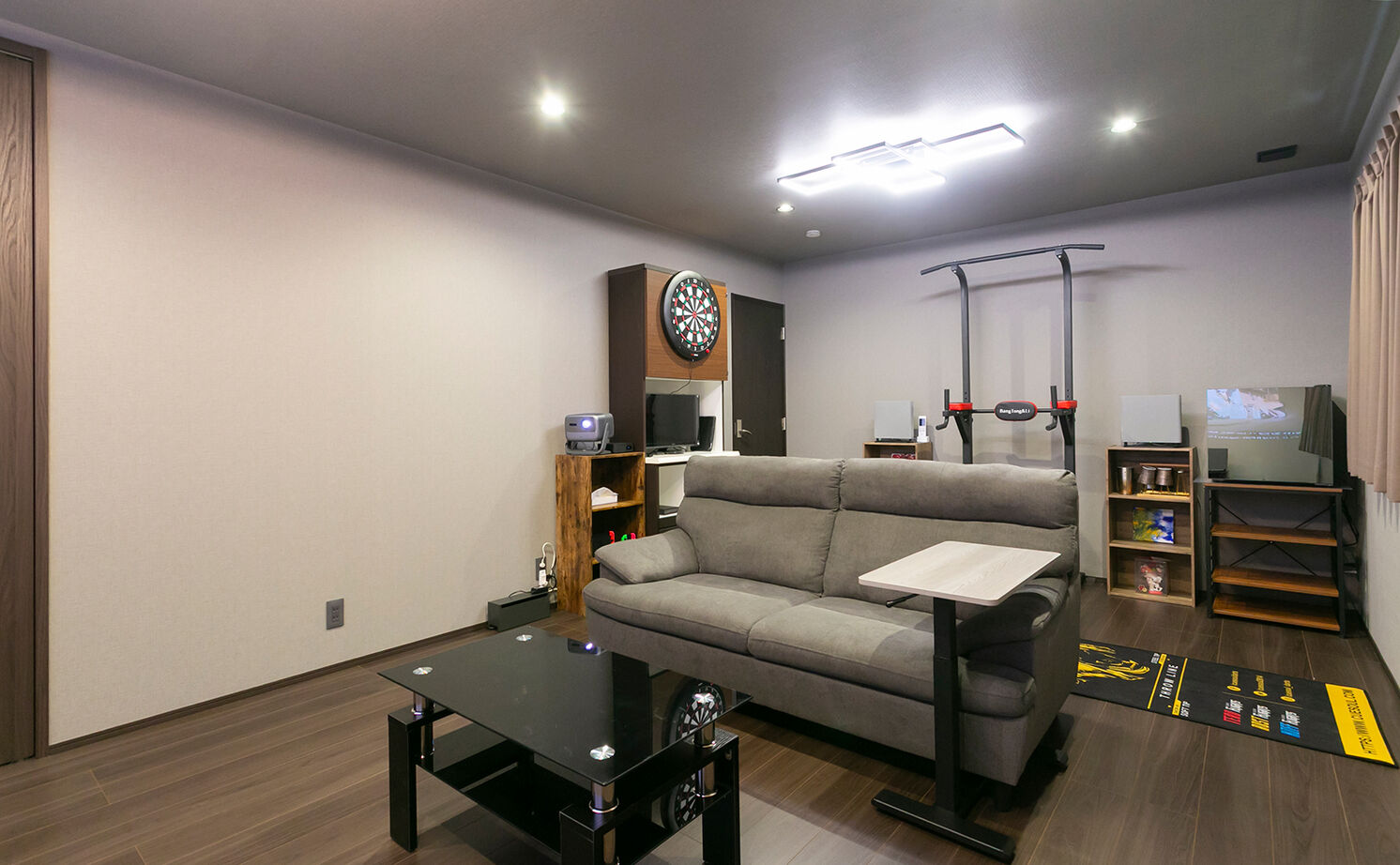 アイ工務店 【長崎県/ファミリールーム/間取り図有】映画にダーツにカラオケと、レジャーを存分に楽しめる家の建築実例画像17