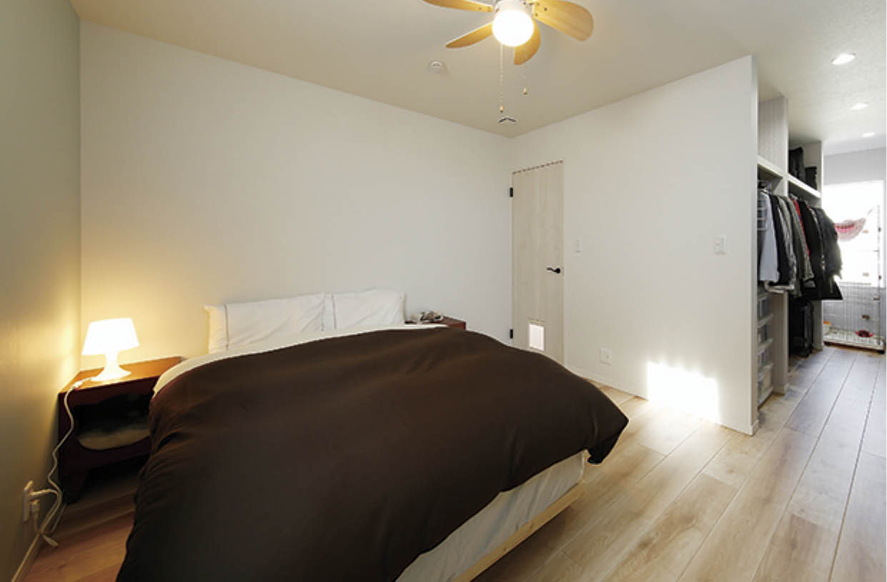 アイ工務店 【埼玉県/ペット/3階建て】猫たちと心地よく暮らせる縦空間を活用した3階建ての家の建築実例画像2