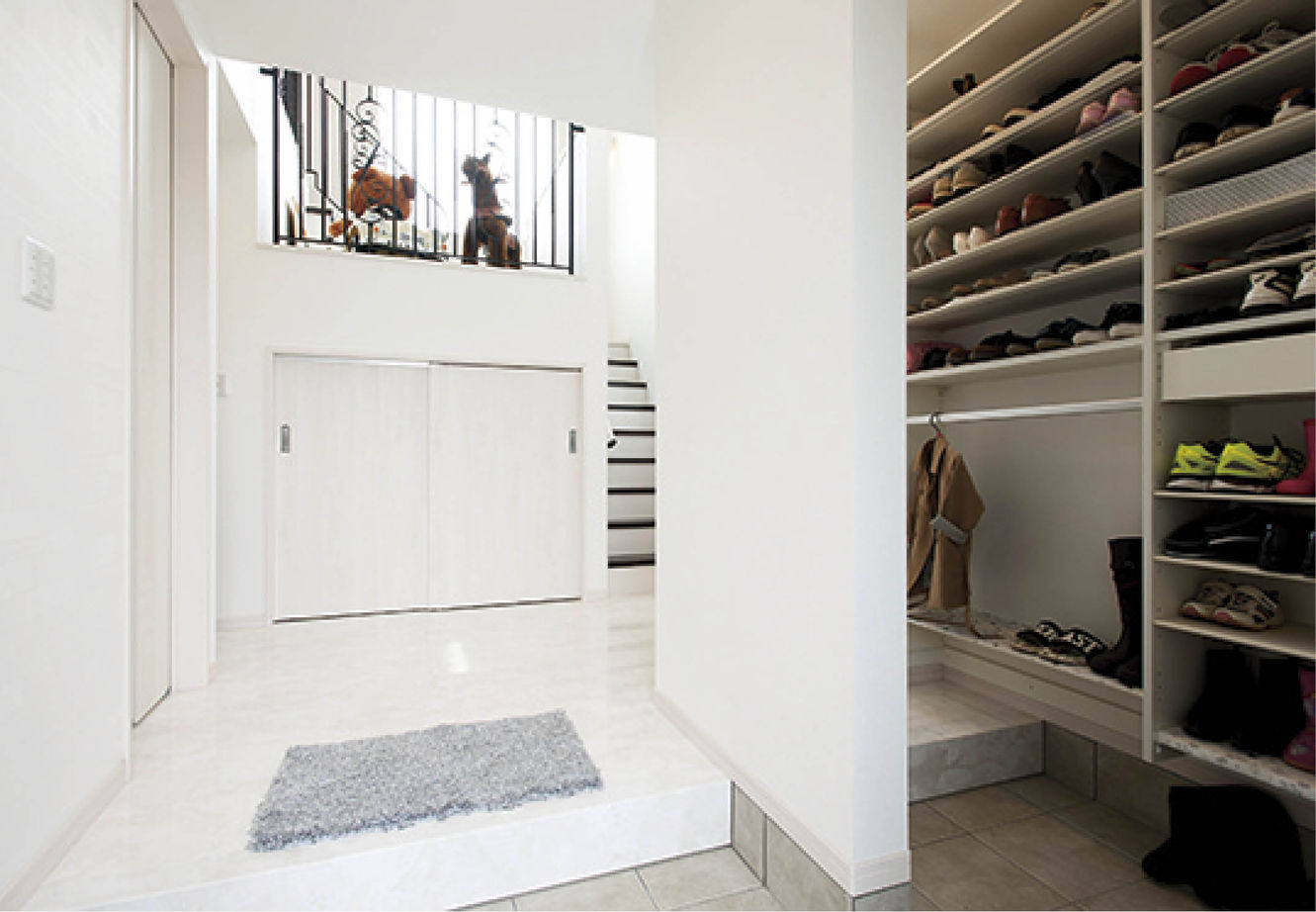 アイ工務店 【2000万円台/輸入スタイル】白が基調のモダンヨーロッパ風　親身な対応にも大満足の住まいの建築実例画像5