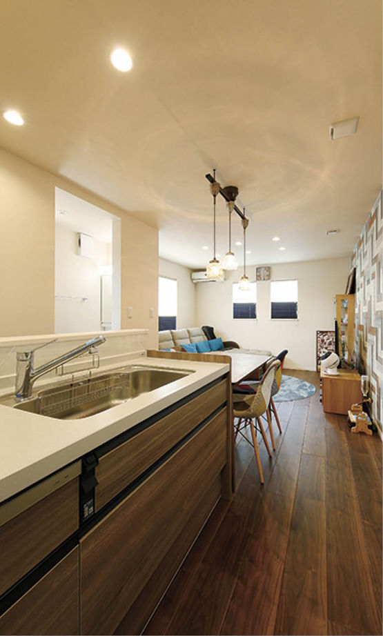 アイ工務店 【千葉県/2000万円台/回遊導線】標準仕様でこだわりを叶えた充実のメゾネット型二世帯住宅の建築実例画像6