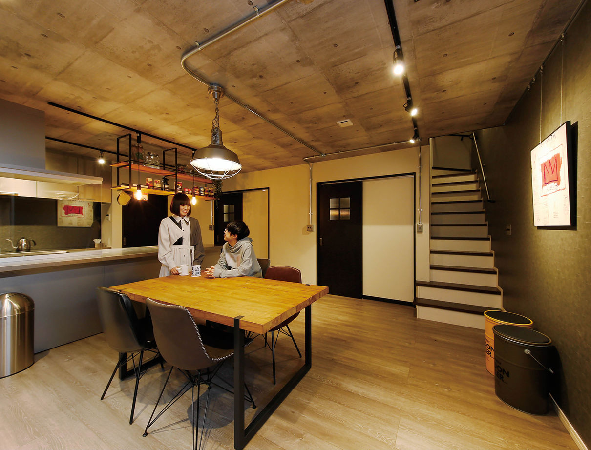 アイ工務店 【2000万円台/間取り図有】ビルトインガレージ+快適性を追求したインダストリアルな家の建築実例画像2