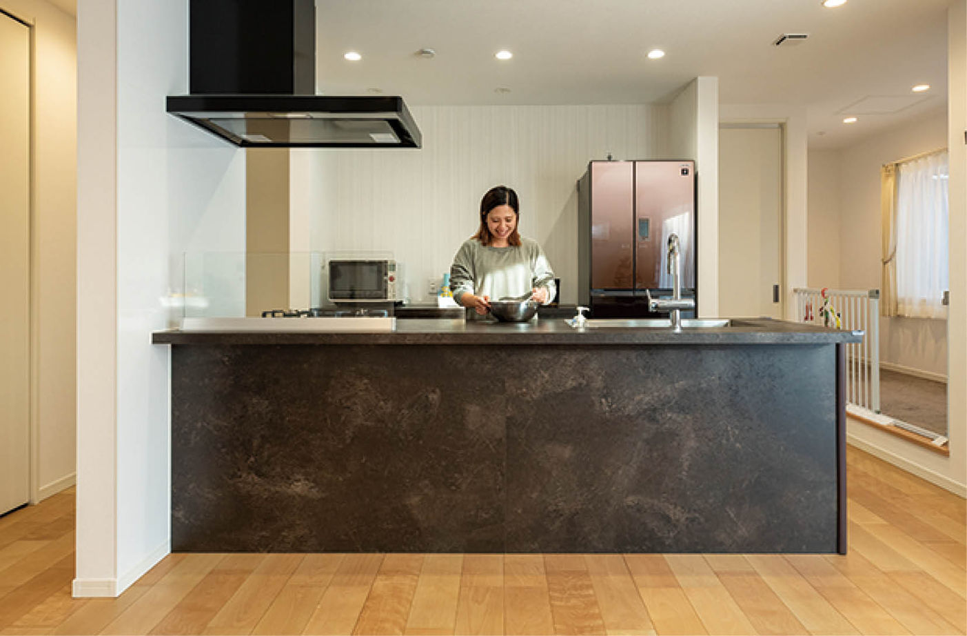 アイ工務店 【神奈川県綾瀬市/2000万円台】明るく広いLDK+快適な動線　心地よい暮らしを叶えた住まいの建築実例画像3