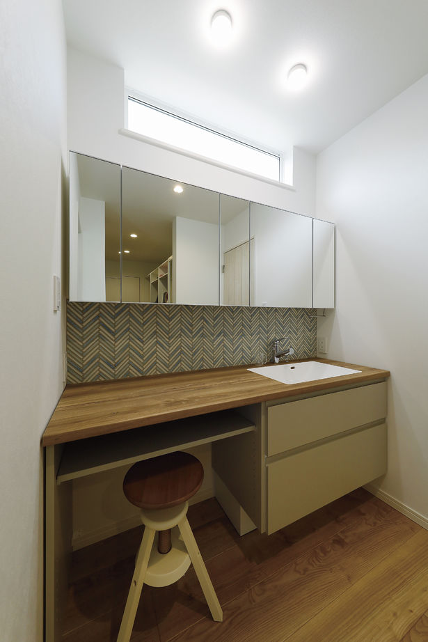 アイ工務店 【千葉県松戸市/40坪/快適導線】泥んこ遊びの後はすぐ洗面へ。回遊できる動線が毎日を快適にの建築実例画像3