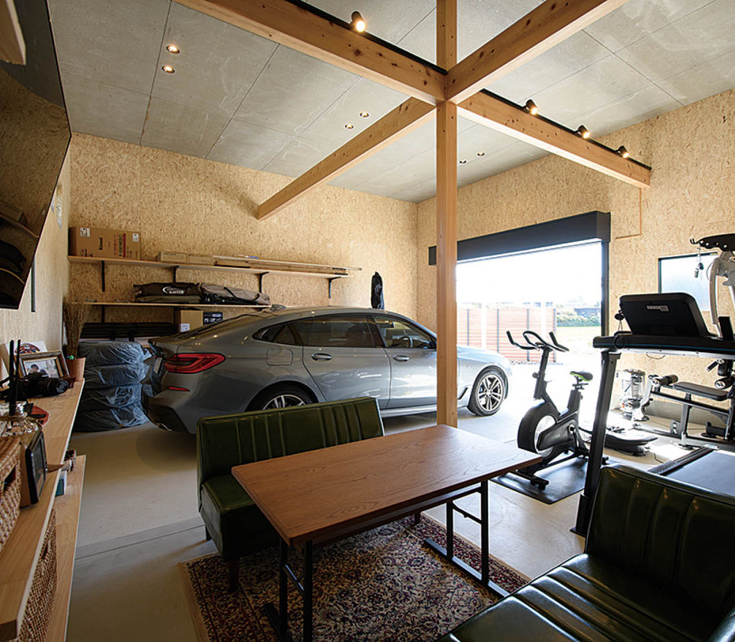 アイ工務店 【インナーガレージ/3000万円台】優しい木の温もりに包まれ、まわりの景色と調和する家の建築実例画像3