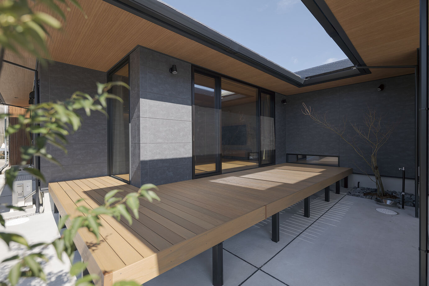 アイ工務店 【 平屋/延床44.7坪/ウッドデッキ/動線と収納】家族が集まる時間も、ひとりの時間も、大切にできるわが家の建築実例画像5