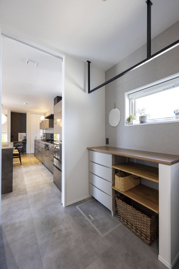 アイ工務店 【延床39.8坪/家事動線/吹抜/テラス】センチ単位の自由設計で、実用性とデザインが両立した住まいにの建築実例画像11