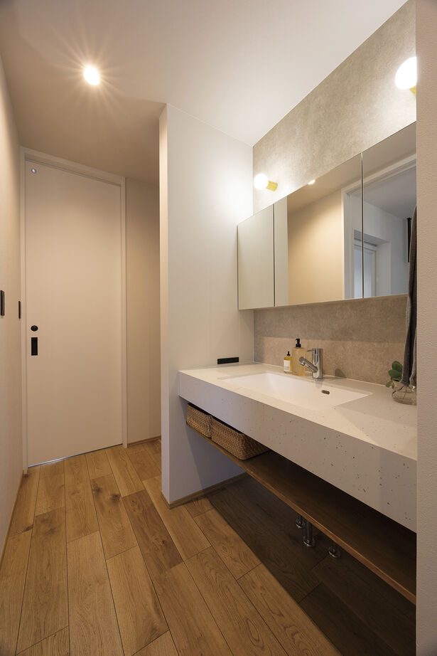 アイ工務店 【延床39.8坪/家事動線/吹抜/テラス】センチ単位の自由設計で、実用性とデザインが両立した住まいにの建築実例画像12