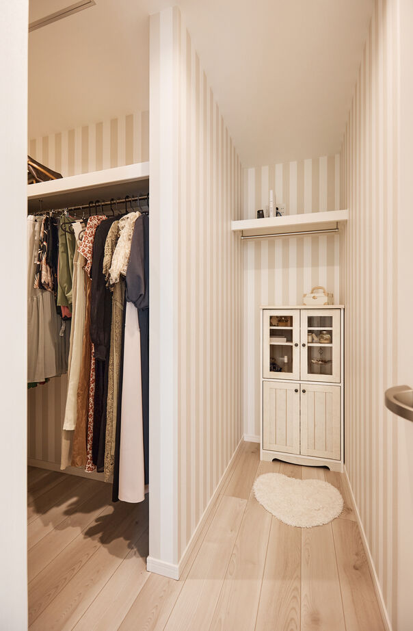 アイ工務店 【石川県/インナーガレージ/間取り図有】ホームパーティーが充実するLDKと、インナーガレージで趣味を満喫の建築実例画像13