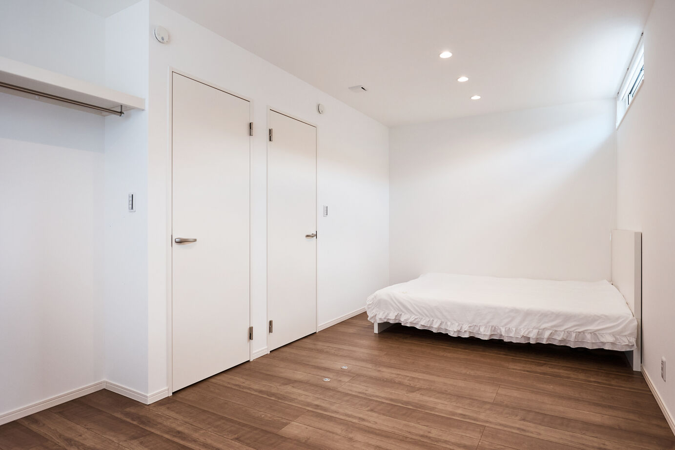 アイ工務店 【石川県/インナーガレージ/間取り図有】ホームパーティーが充実するLDKと、インナーガレージで趣味を満喫の建築実例画像15