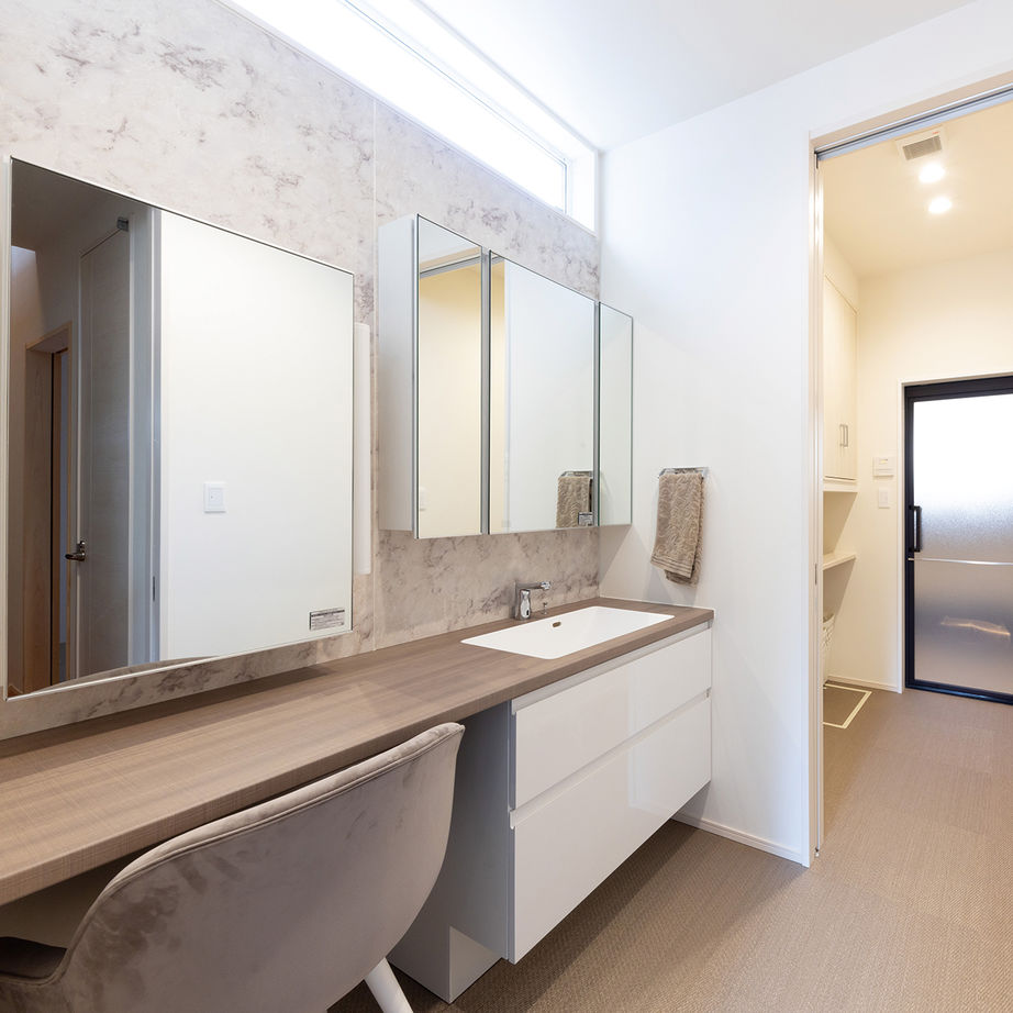 アイ工務店 【兵庫県宝塚市/4000万円台】開放感と快適な生活動線が心地よい、スタイリッシュモダンの住まいの建築実例画像8