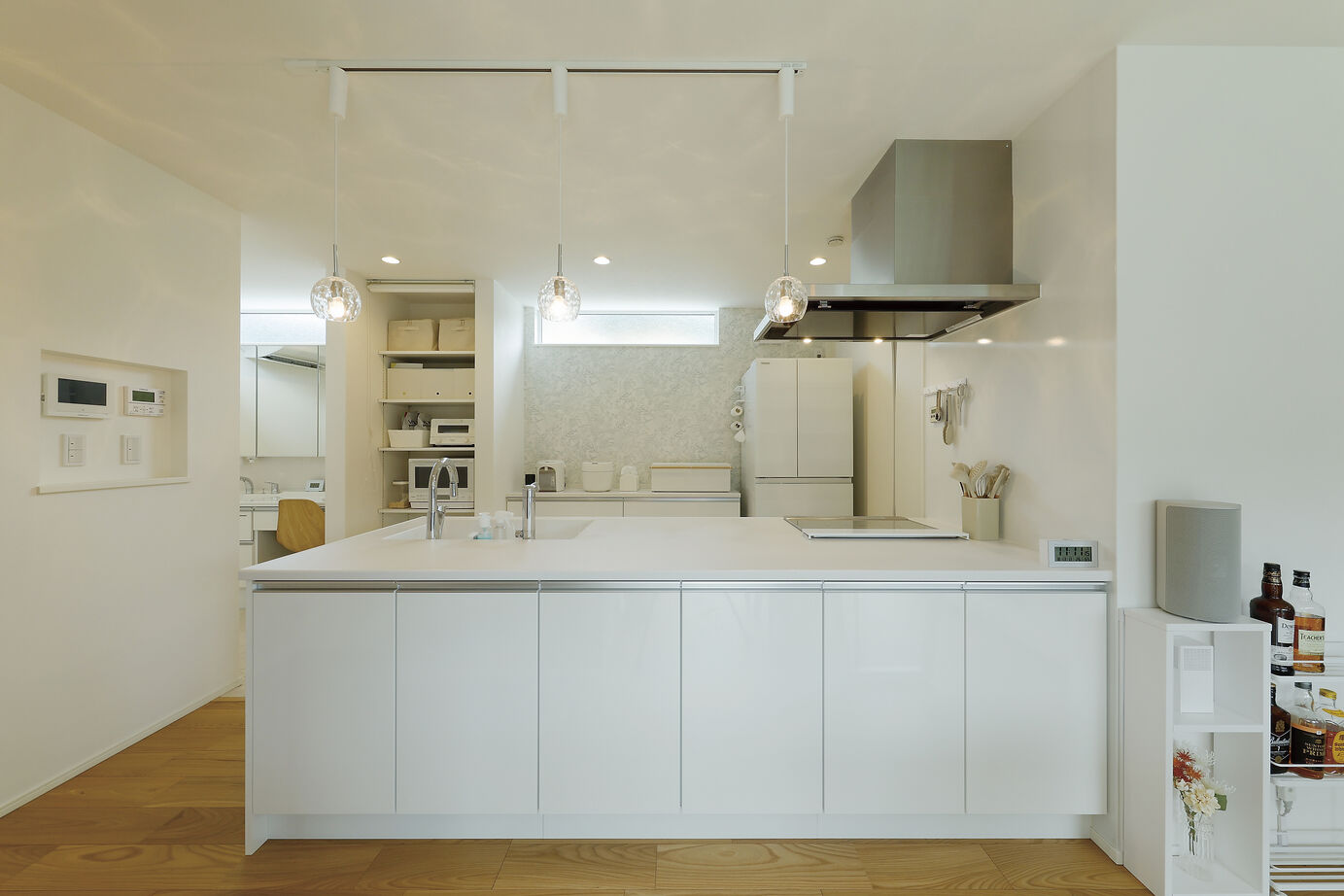 アイ工務店 【宮城県/2000万円台/快適導線】緑豊かな環境を活かす。四季の絶景を愉しむリビングとテラスのある家の建築実例画像3